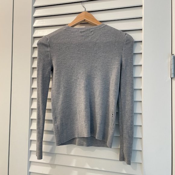 Banana Republic Pullover Grey Sweater - Picture 2 of 6